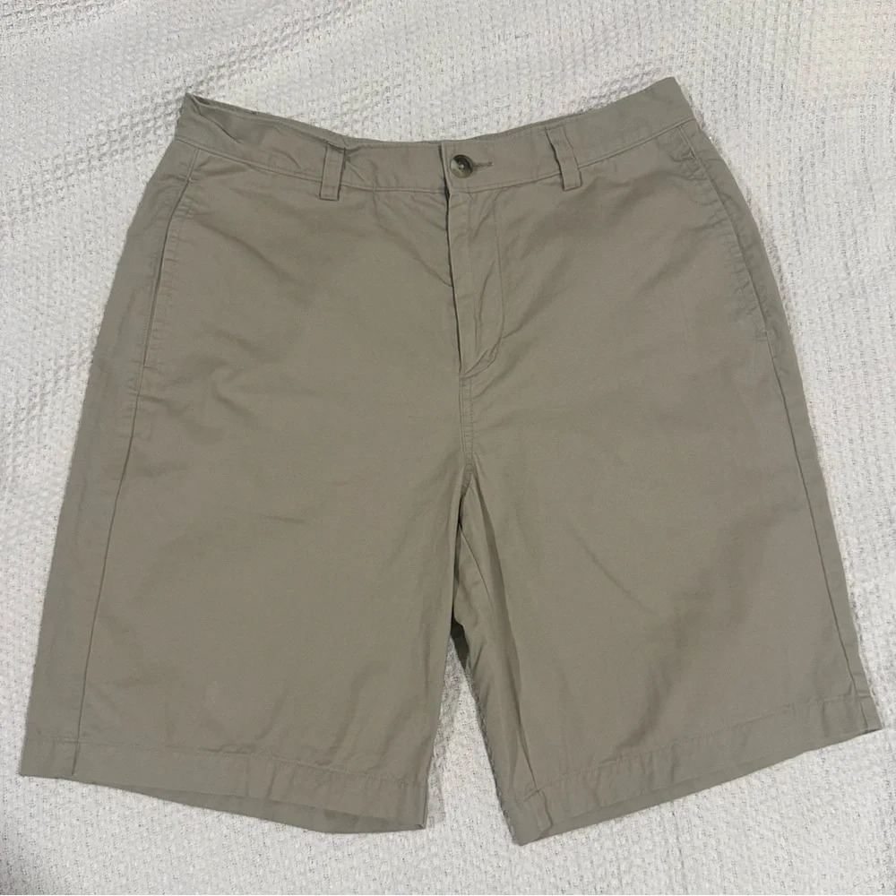 Disney World Land Chino Shorts Mens Size 32 Beige Flat Front Khaki Mickey Mouse